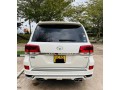 toyota-land-cruiser-v8-zx-small-3
