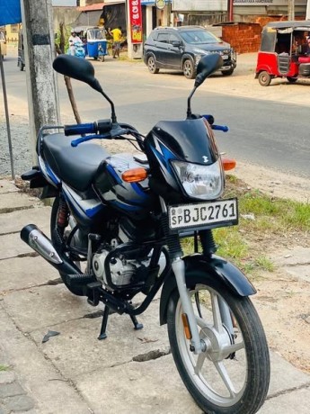 bajaj-ct-100-big-0