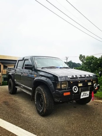 nissan-d21-big-3