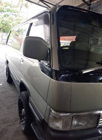 nissan-caravan-big-1