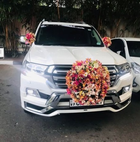 toyota-land-cruiser-v8-zx-big-0
