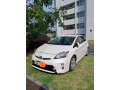 toyota-prius-s-touring-small-1