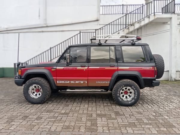 isuzu-trooper-jeep-big-3
