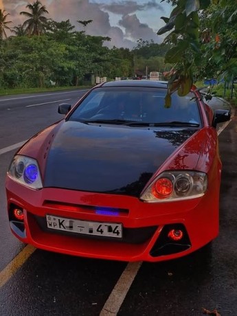 hyundai-coupe-sport-car-big-4