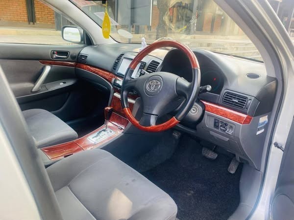 toyota-allion-240-aniversary-big-4