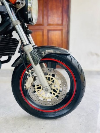 honda-hornet-250-ch-110-big-3