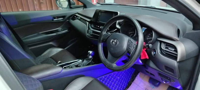 toyota-c-hr-ngx-10-big-4