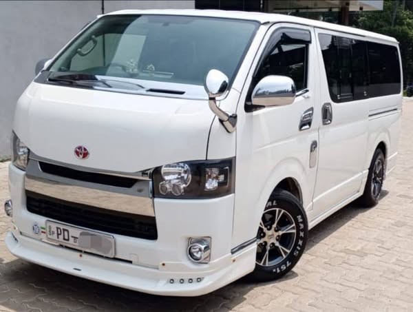 for-sale-toyota-hiace-kdh-200-super-gl-big-4