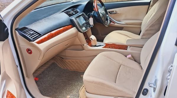 toyota-allion-g-grade-big-2