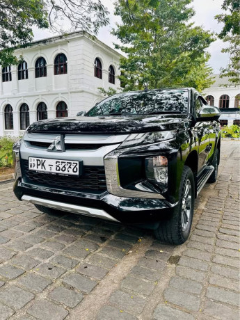 mitsubishi-l200-sportero-2020-big-1