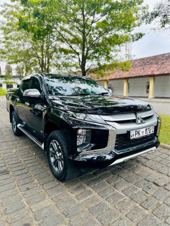 mitsubishi-l200-sportero-2020-big-0
