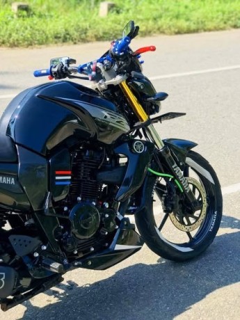 yamaha-fz-big-3