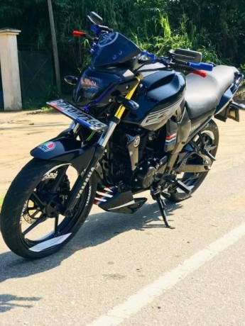 yamaha-fz-big-0