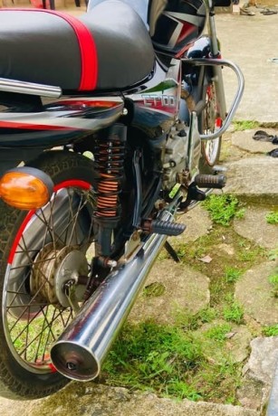 bajaj-ct-100-20122013-big-1