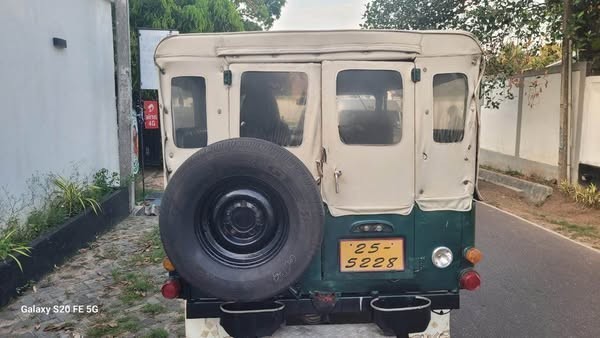 4dr-5-1967-4-weel-jeep-big-2