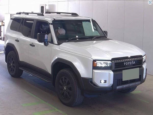 land-cruiser-prado-1st-edition-big-0