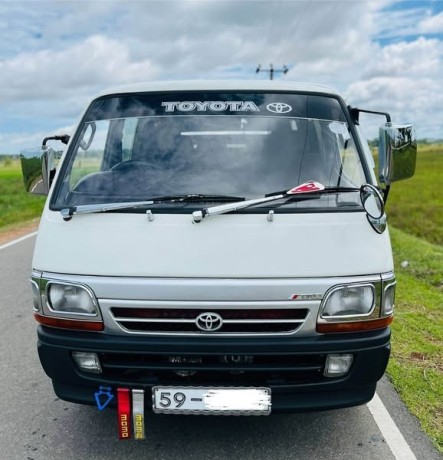 toyota-dolphin-hiace-long-lh113-big-0