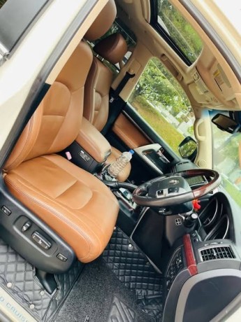 toyota-land-cruiser-v8-zx-big-4