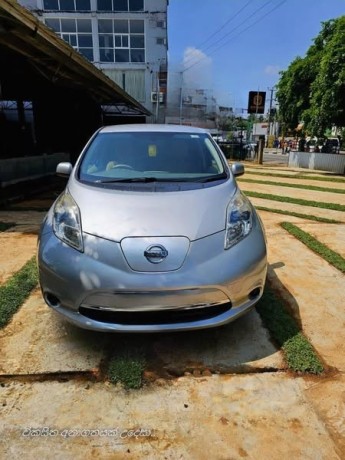nissan-azeo-big-1