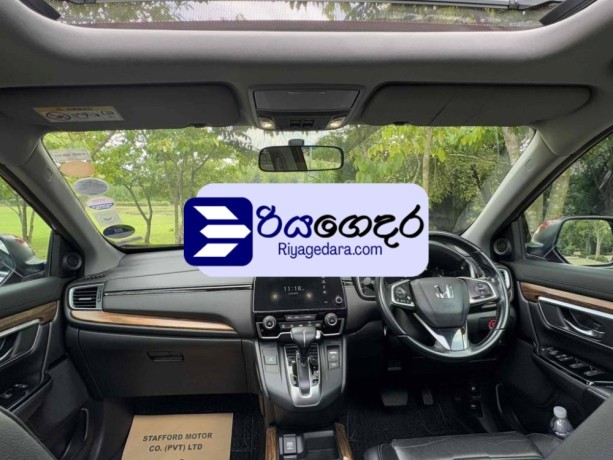 honda-crv-fully-loaded-2018-suv-big-5