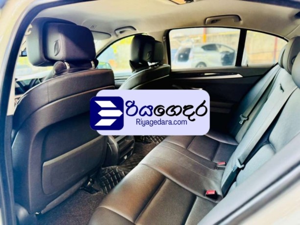 bmw-520d-2012-car-big-5
