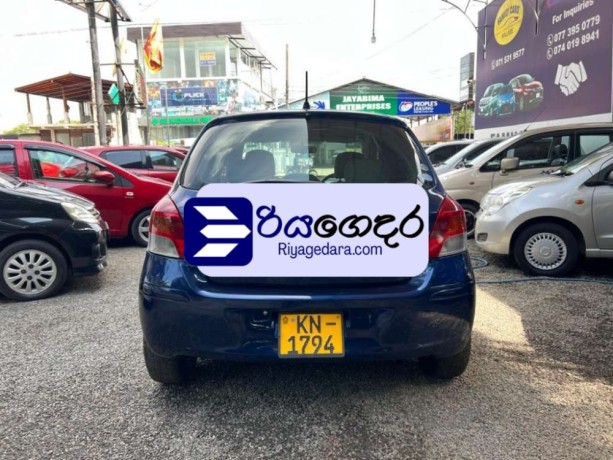 toyota-vitz-2007-car-big-3