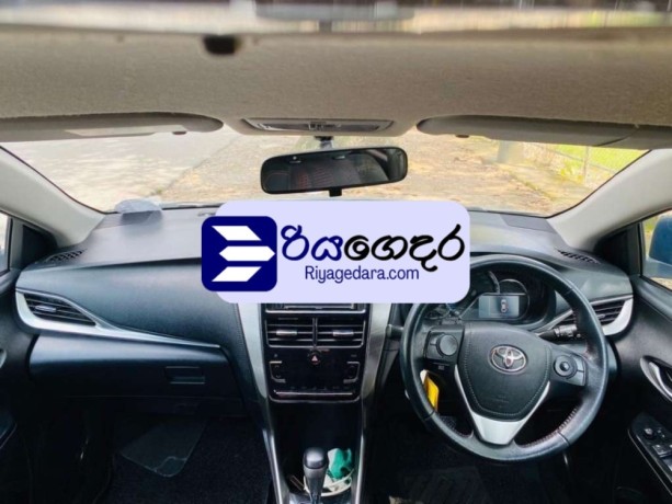 toyota-yaris-2019-car-brand-new-big-3