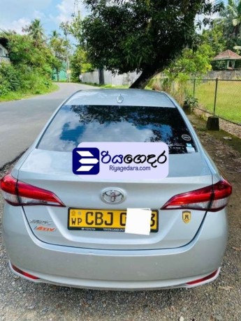 toyota-yaris-2019-car-brand-new-big-1