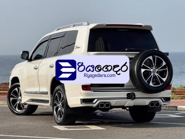 toyota-land-cruiser-v8-vx-2013-suv-big-2