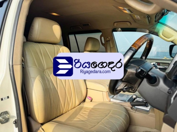 toyota-land-cruiser-v8-vx-2013-suv-big-5