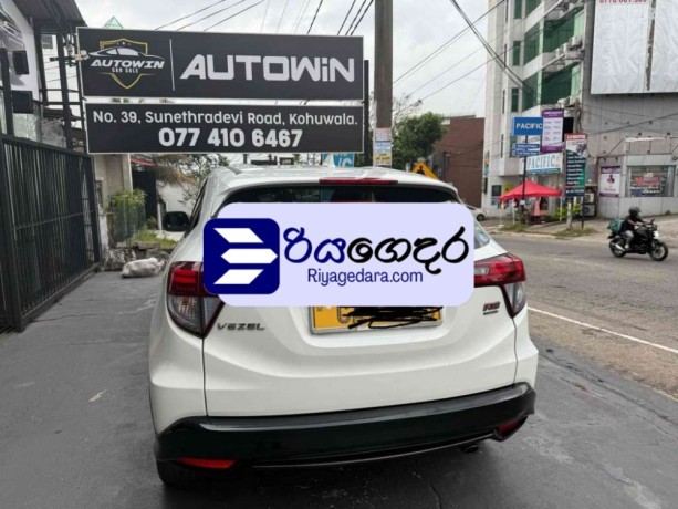 honda-vezel-rs-sensing-2016-suv-big-1