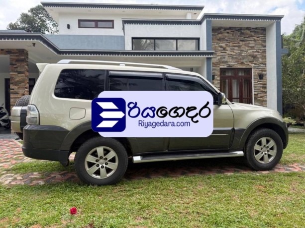 mitsubishi-montero-2007-suv-big-4