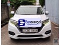 honda-vezel-2018-suv-small-5