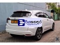 honda-vezel-2018-suv-small-4