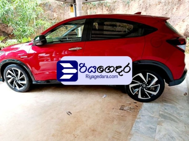 honda-vezel-rs-sensing-2018-suv-big-1