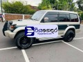 mitsubishi-pajero-25-1993-suv-small-1