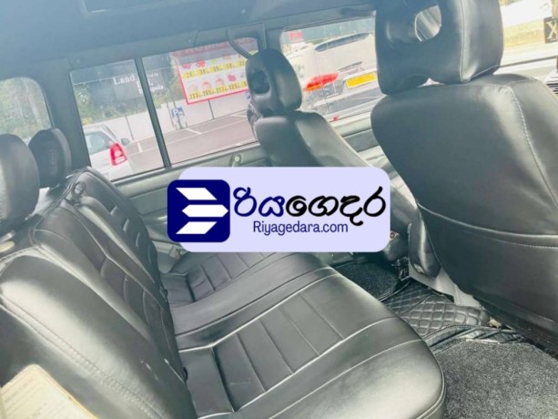 mitsubishi-pajero-25-1993-suv-big-5