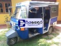piaggio-piaggio-2010-three-wheel-small-1