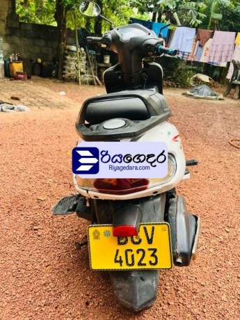 tvs-vego-2015-motorbike-big-2