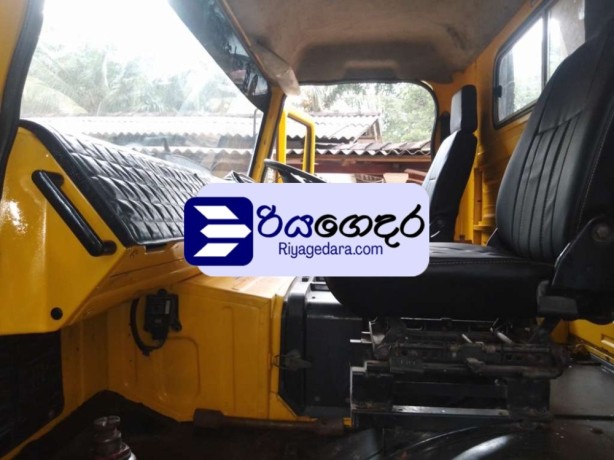 tata-1618-tipper-2016-lorry-big-1