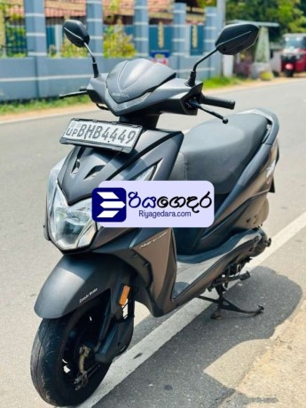 honda-dio-2018-motorbike-big-0