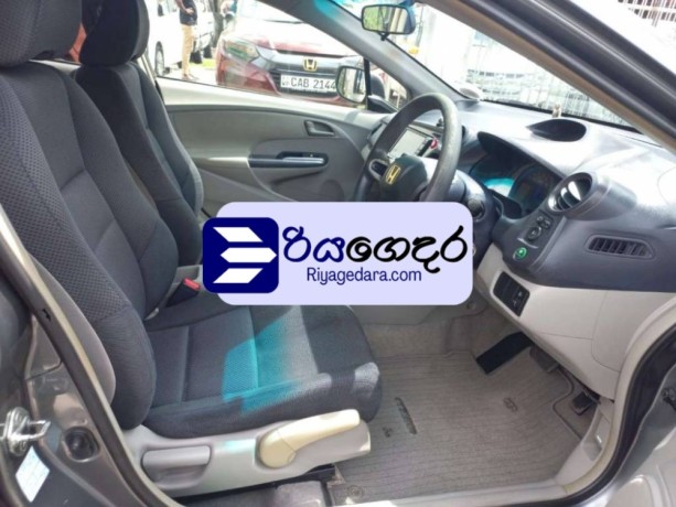 honda-insight-2009-car-big-4