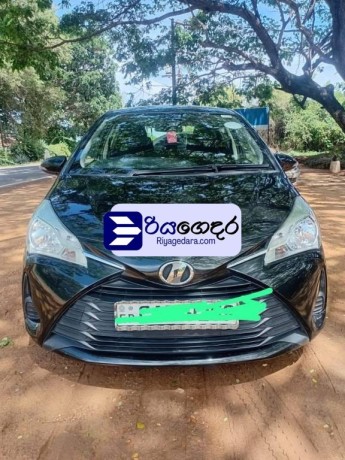 toyota-vitz-2017-car-big-0