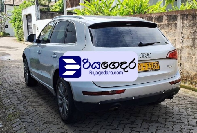 audi-q5-quattro-2011-suv-big-1