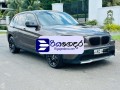 bmw-x1-2011-suv-small-1