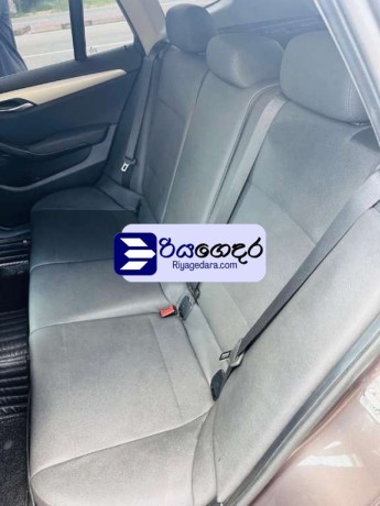 bmw-x1-2011-suv-big-5