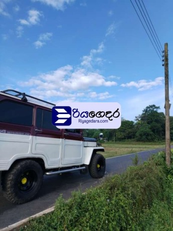 mitsubishi-4dr5-1989-suv-big-1
