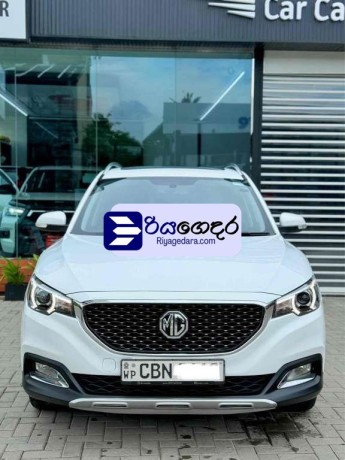mg-zs-led-2021-suv-big-1