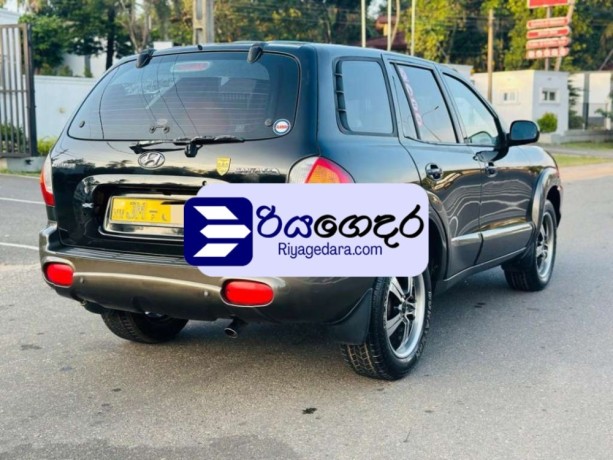 hyundai-santa-fe-2004-suv-big-3