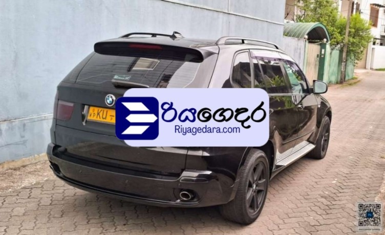 bmw-x5-2012-suv-big-2